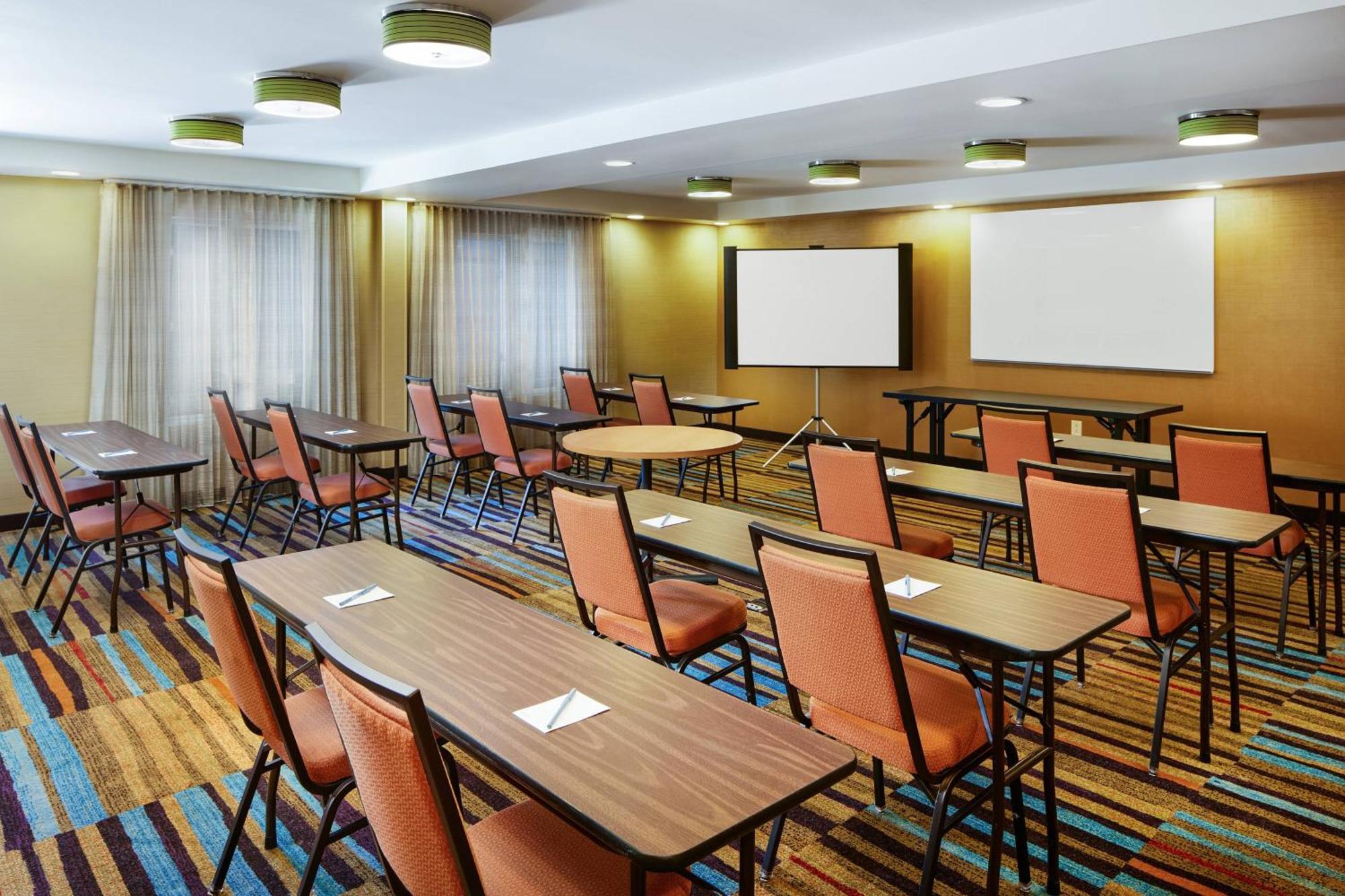 Fairfield Inn And Suites By Marriott Plainville Eksteriør billede