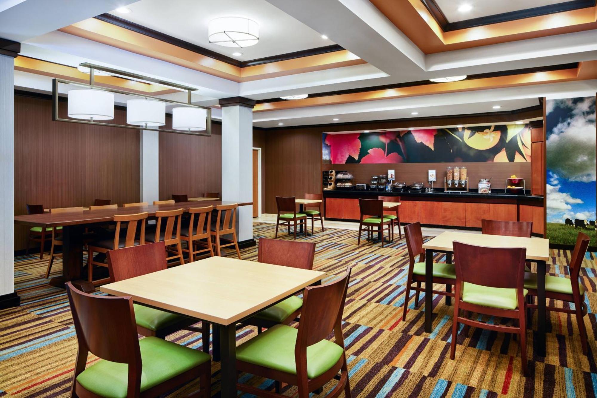 Fairfield Inn And Suites By Marriott Plainville Eksteriør billede