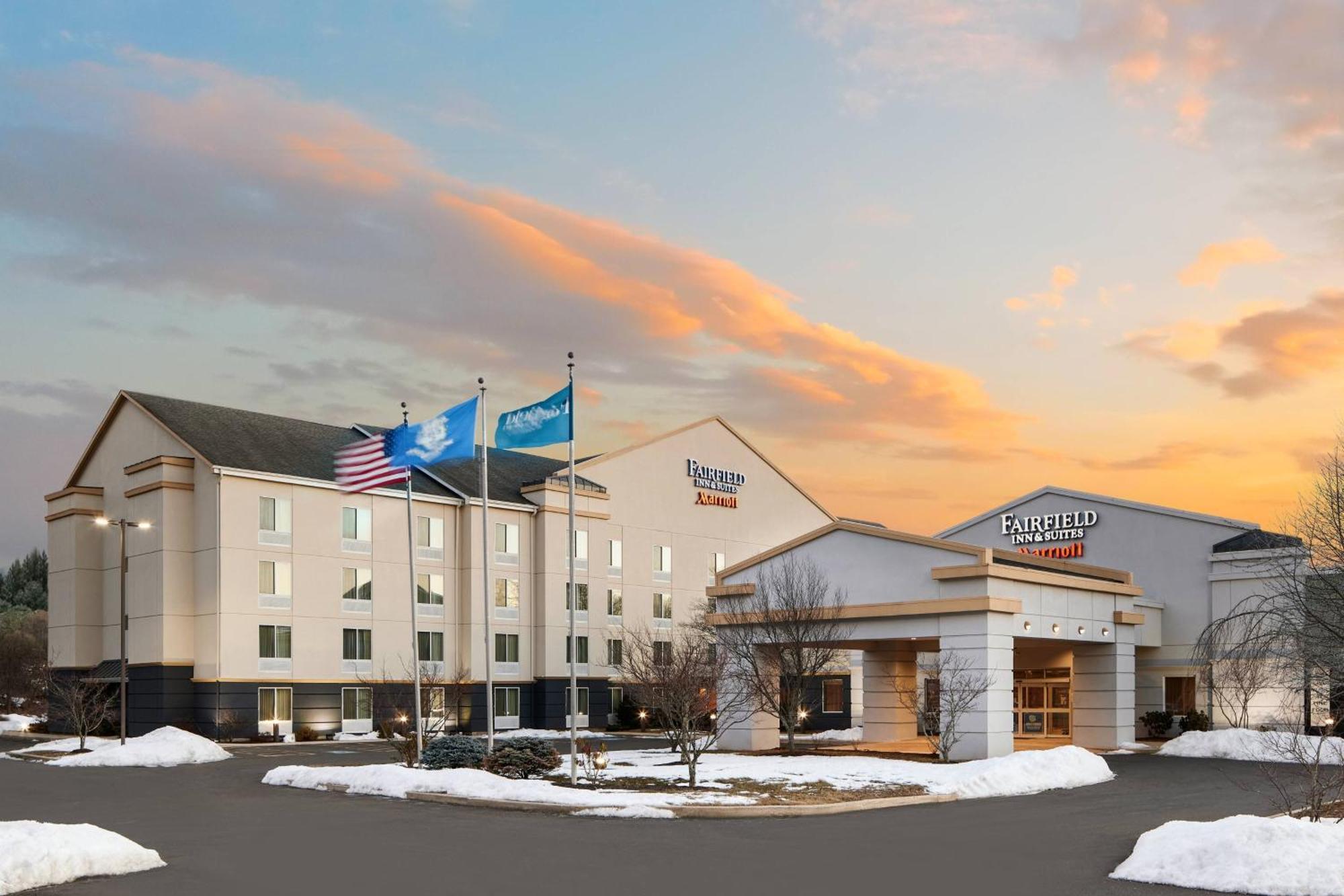 Fairfield Inn And Suites By Marriott Plainville Eksteriør billede